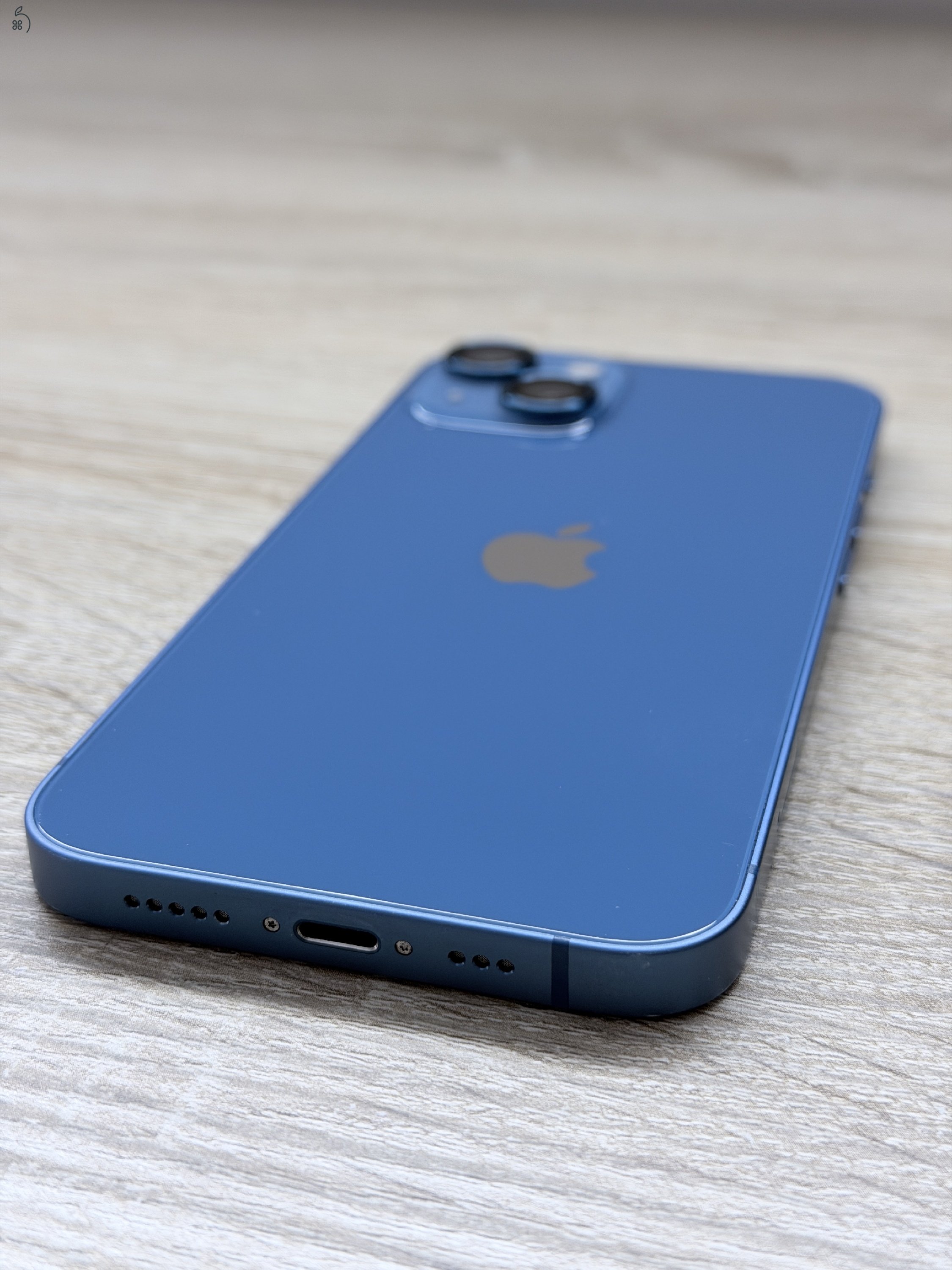 Hibátlan iPhone 13 128 GB kék független telefon