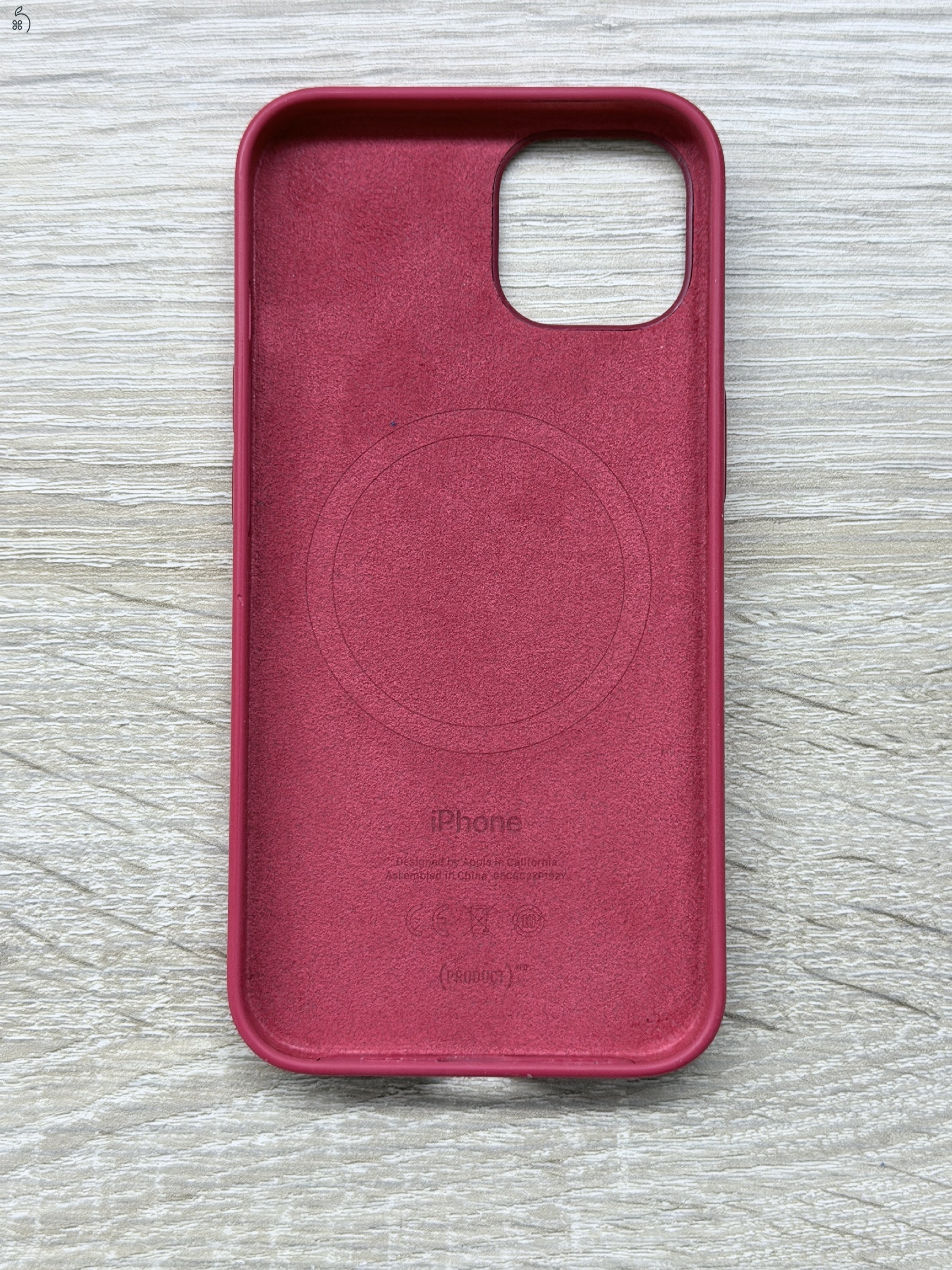 Apple iPhone 13 Product RED piros MagSafe tok