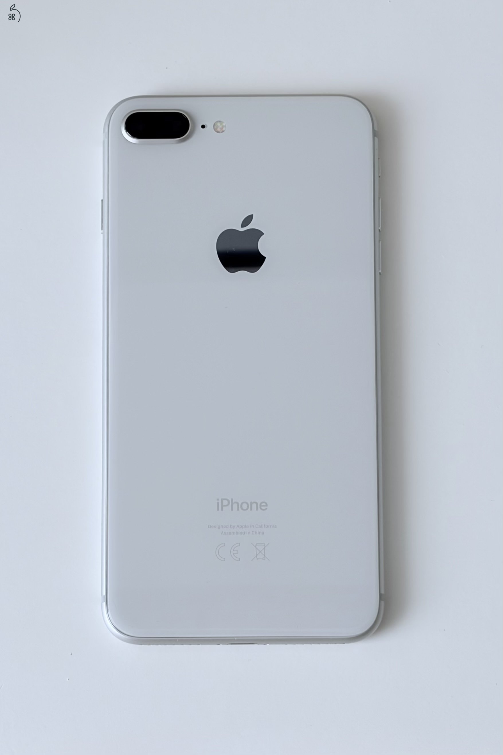 Apple iPhone 8 Plus 64GB fehér eladó