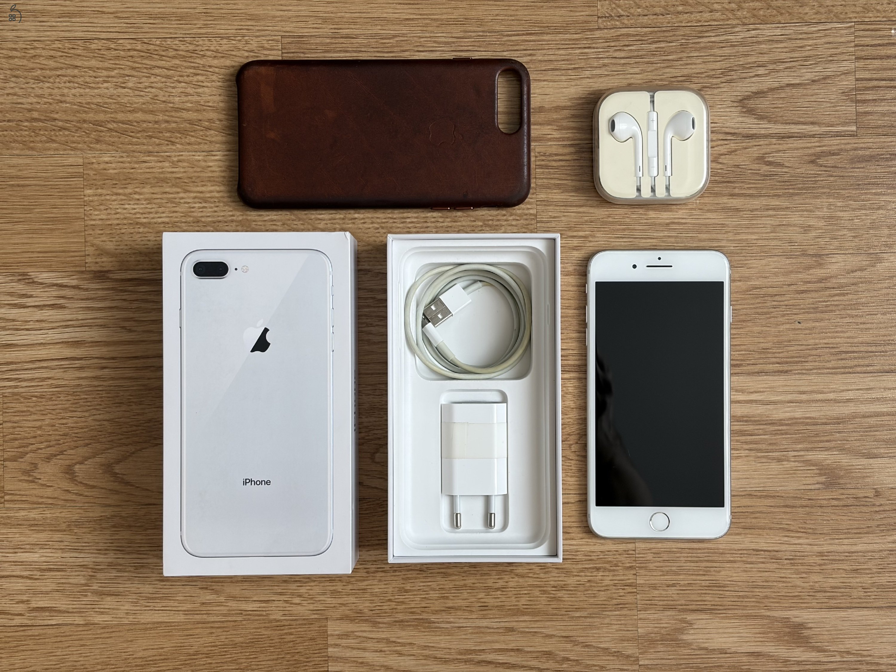 Apple iPhone 8 Plus 64GB fehér eladó