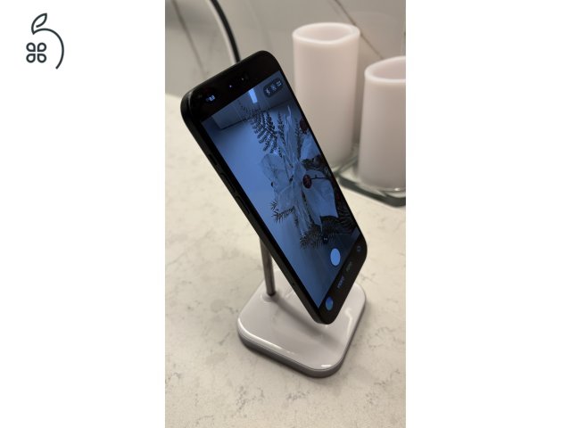 Apple iPhone 15 Plus 128 GB fekete - független, 88% akku, szép állapot