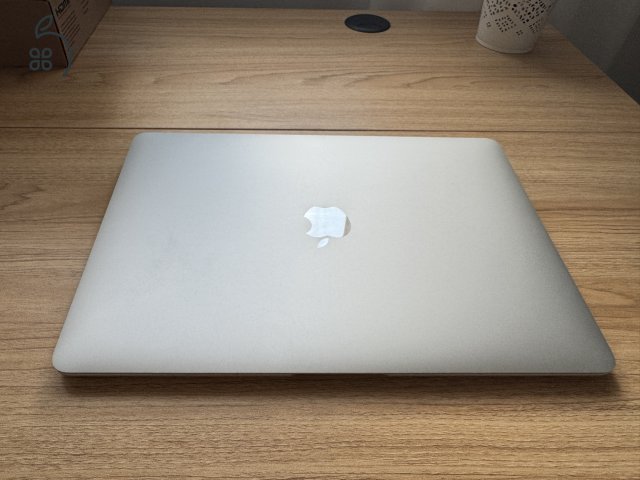 Apple MacBook Air 13 (2020) M1 8GB/256GB – újszerű, szép állapot – 91% akku (204 ciklus)