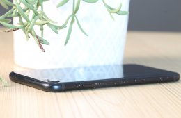  iPhone SE 2022 64GB Midnight C+ US-8043