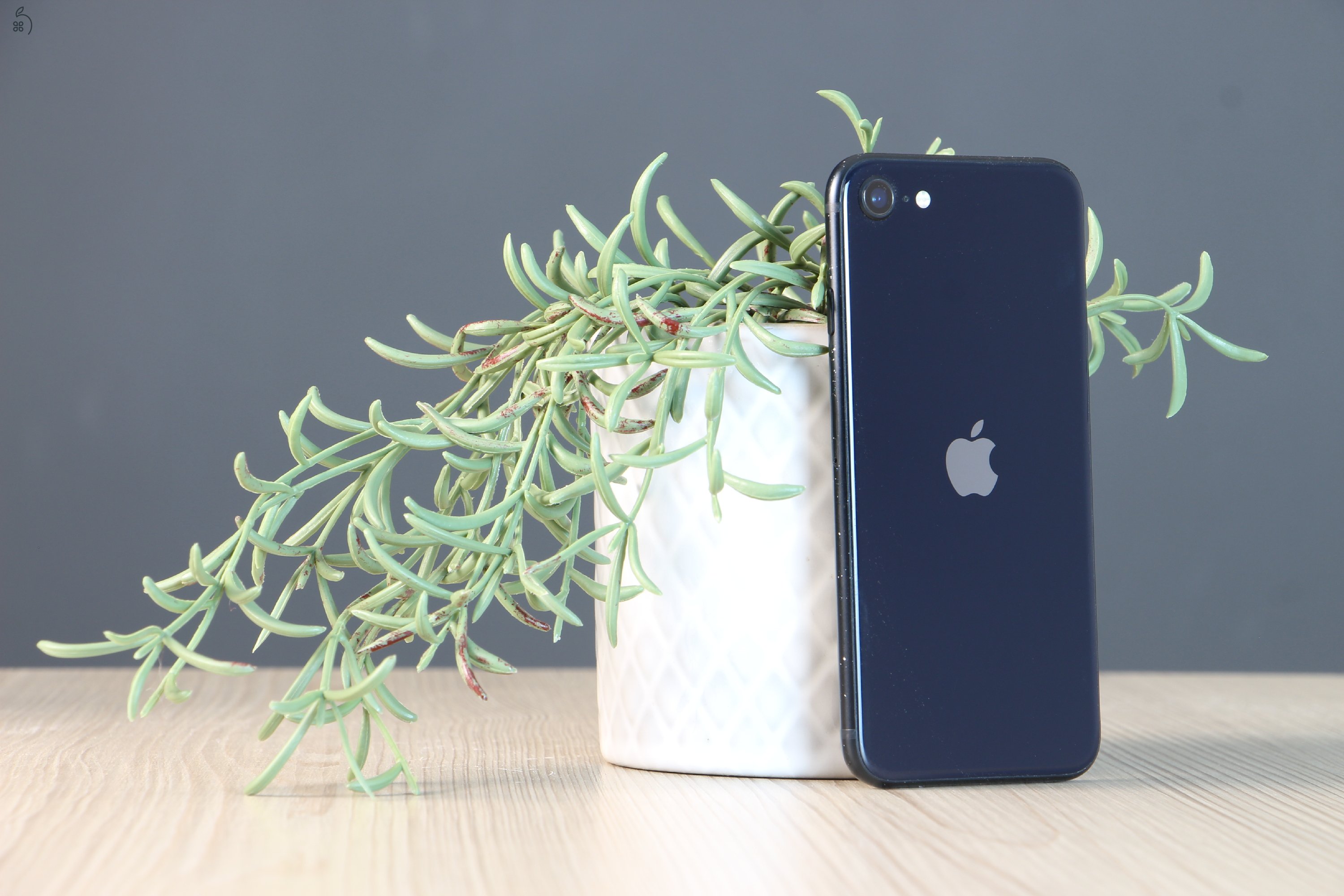  iPhone SE 2022 64GB Midnight C+ US-8043