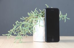  iPhone SE 2022 64GB Midnight C+ US-8043