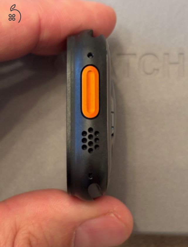 Apple Watch Ultra 2 sok kiegészítővel - 100% akku