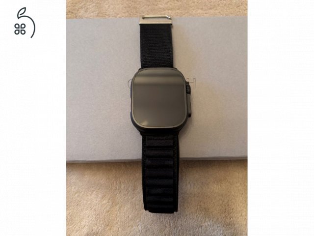 Apple Watch Ultra 2 sok kiegészítővel - 100% akku