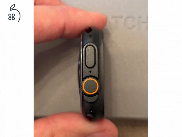 Apple Watch Ultra 2 sok kiegészítővel - 100% akku