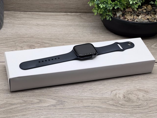 Apple Watch S8 Midnight 45mm 2 ÉV Garanciával