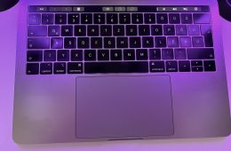  Macbook Pro 13 touchbar 2019 i5 8gb ram uj akksival
