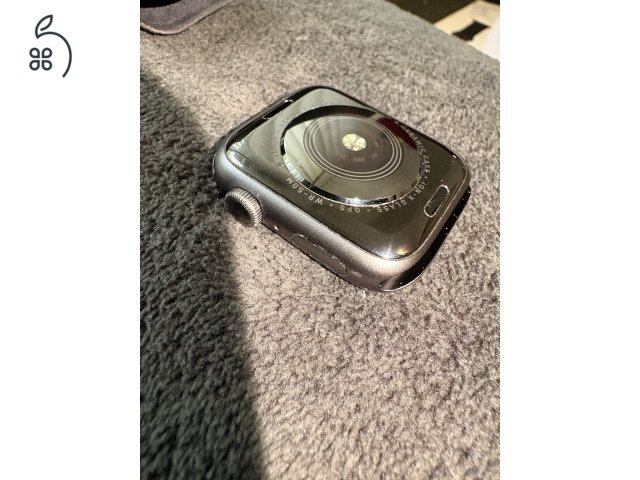 Eladó Apple Watch Series 5 (44 mm)????⌚️