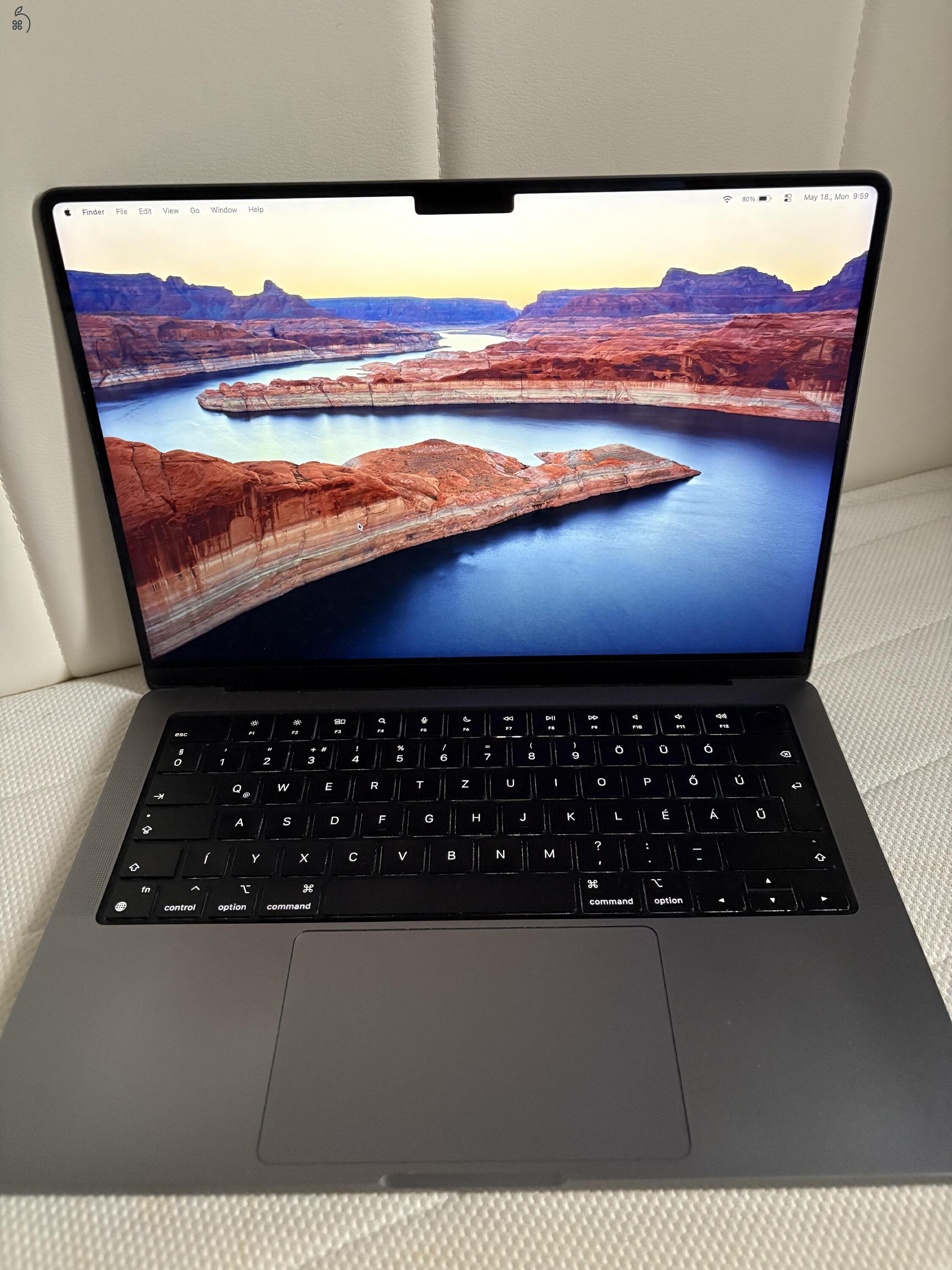 MacBook Pro (14