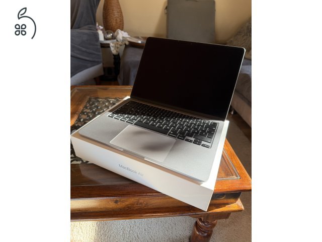 Makulátlan állapotú MacBook Air (M2, 2022)