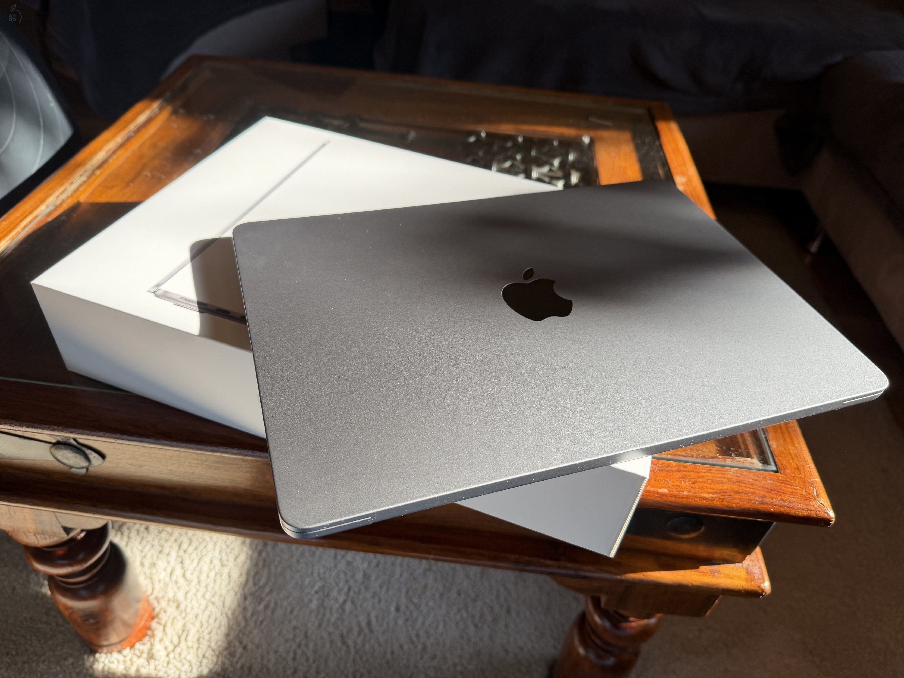 Makulátlan állapotú MacBook Air (M2, 2022)