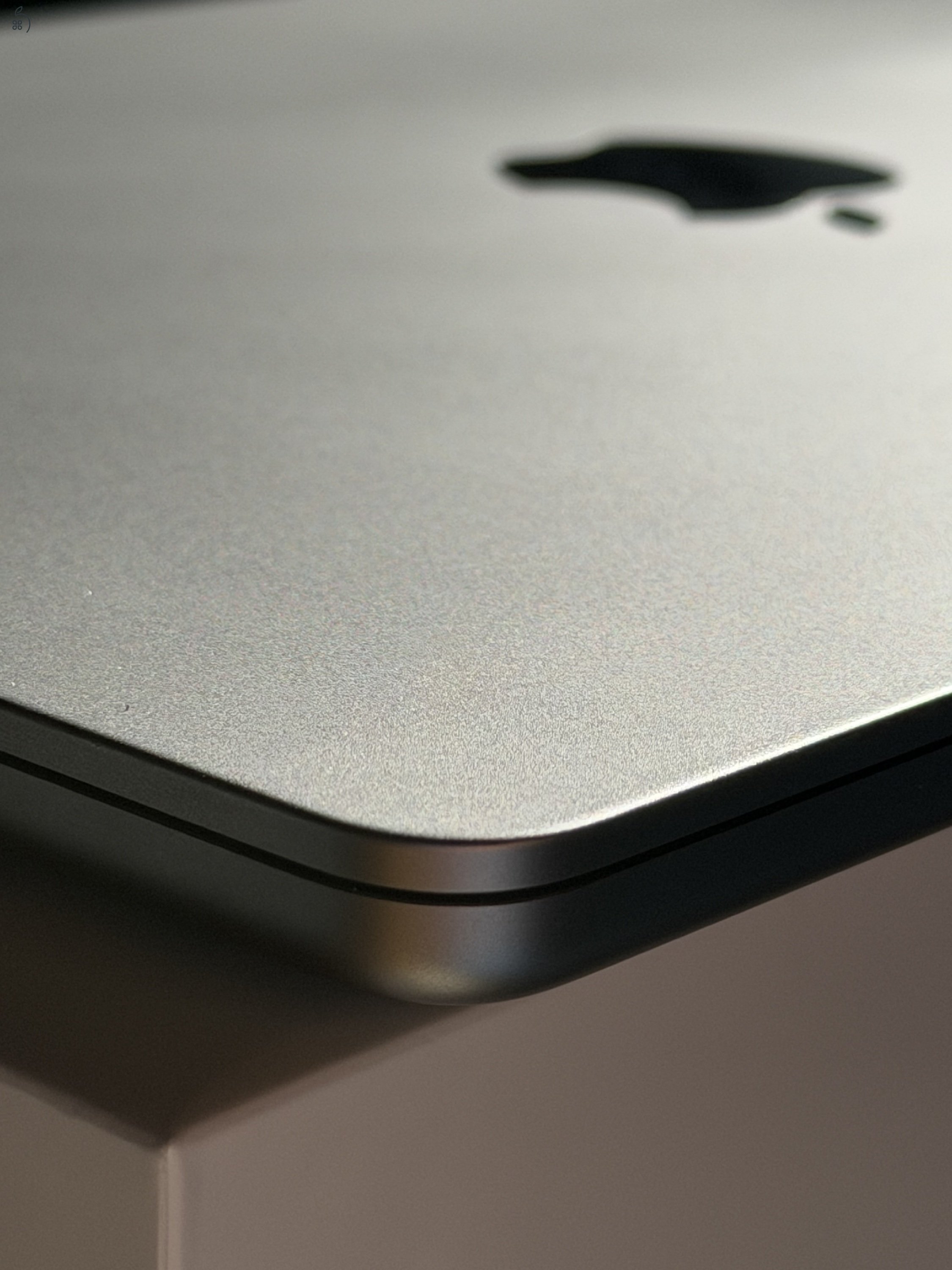 Makulátlan állapotú MacBook Air (M2, 2022)