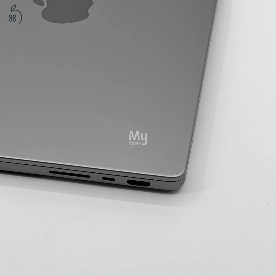 MacBook Pro 14″ 2021, M1 Pro 10 core, 16 GB RAM, 16 core GPU, 1 TB SSD 27% Áfa, 	(0427AB)