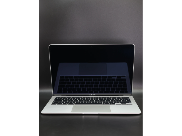 Apple MacBook Air 13″ 2020 M1 256 GB Silver 35% akku - 12 HÓ GARANCIA