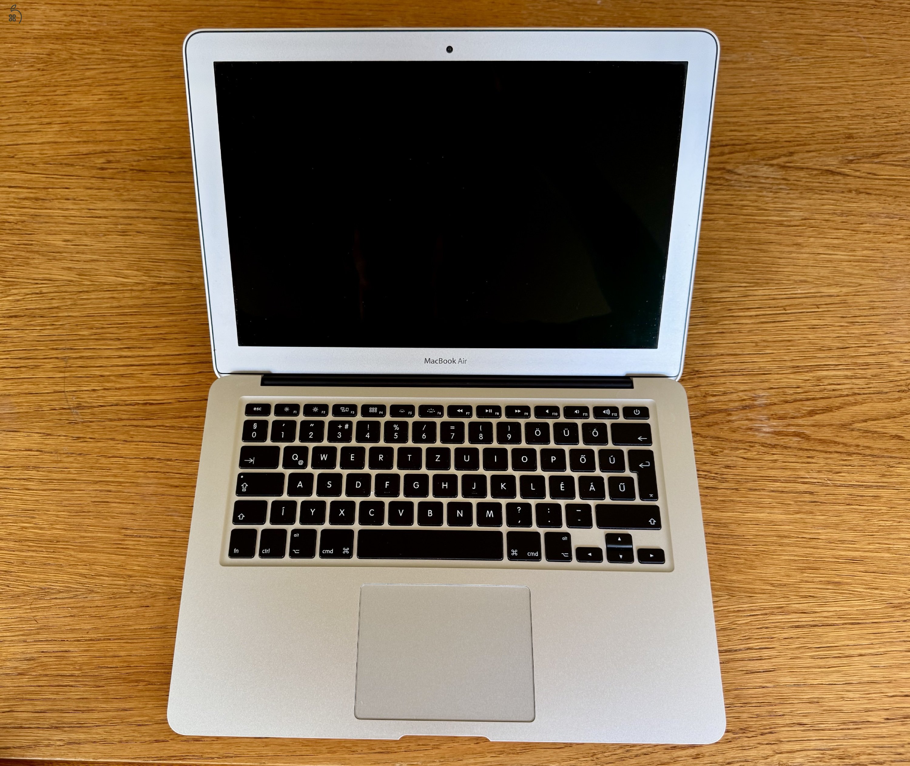 Macbook Air 2017 (8Gb RAM/118 Gb SSD) 3éves akksival