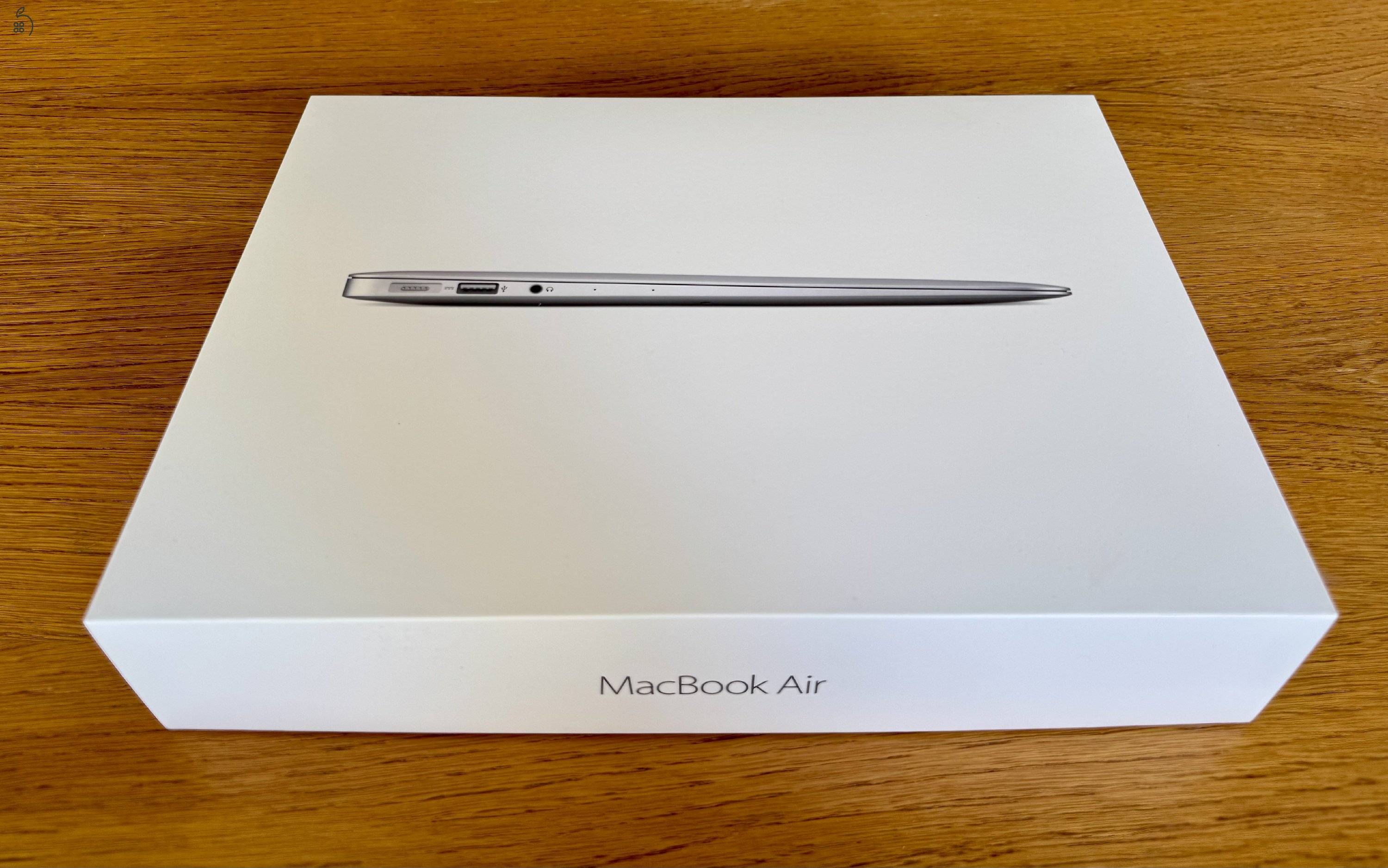 Macbook Air 2017 (8Gb RAM/118 Gb SSD) 3éves akksival