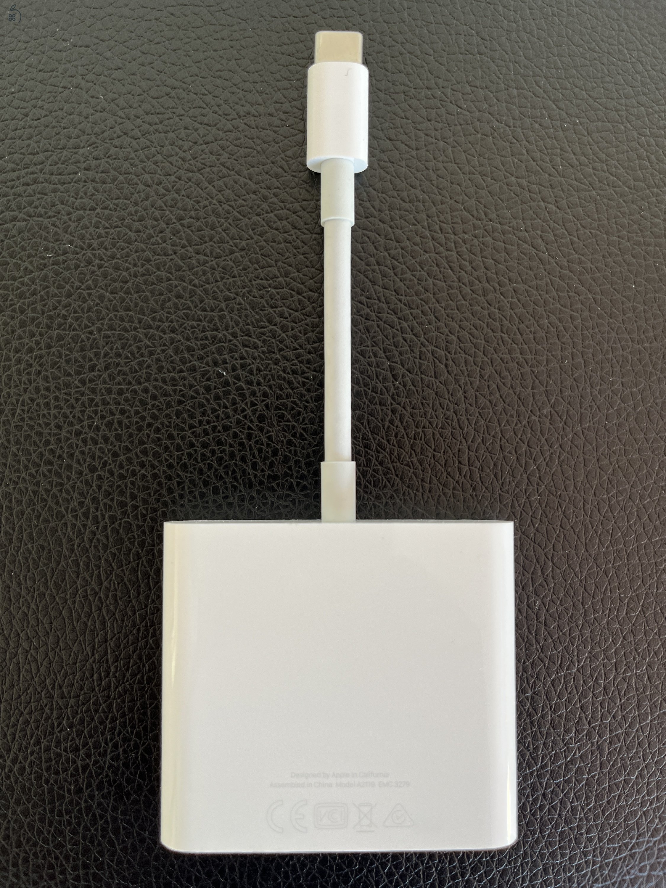 Apple USB-C Digital AV Multiport HDMI/USB Adapter (A2119)