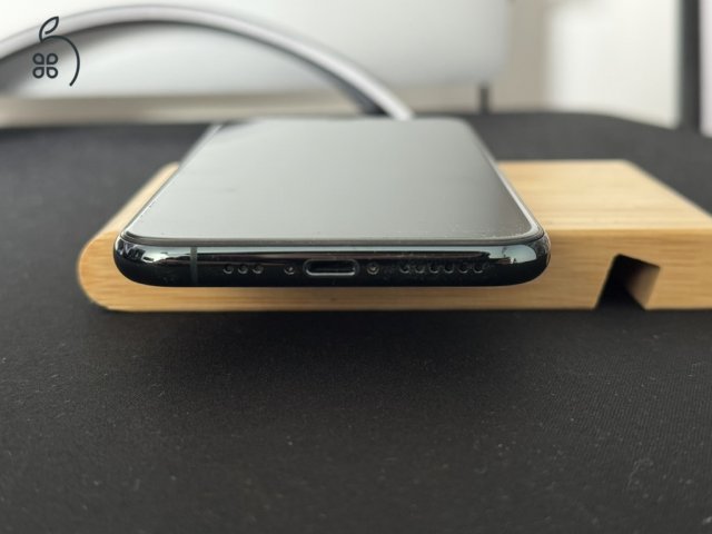IPHONE 11 Pro 64 GB Midnight Green Karcmentes Kijelzővel