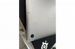 MacBook Pro 15'' 2018 16 gb Ram 256 SSD Touchbar Space Gray