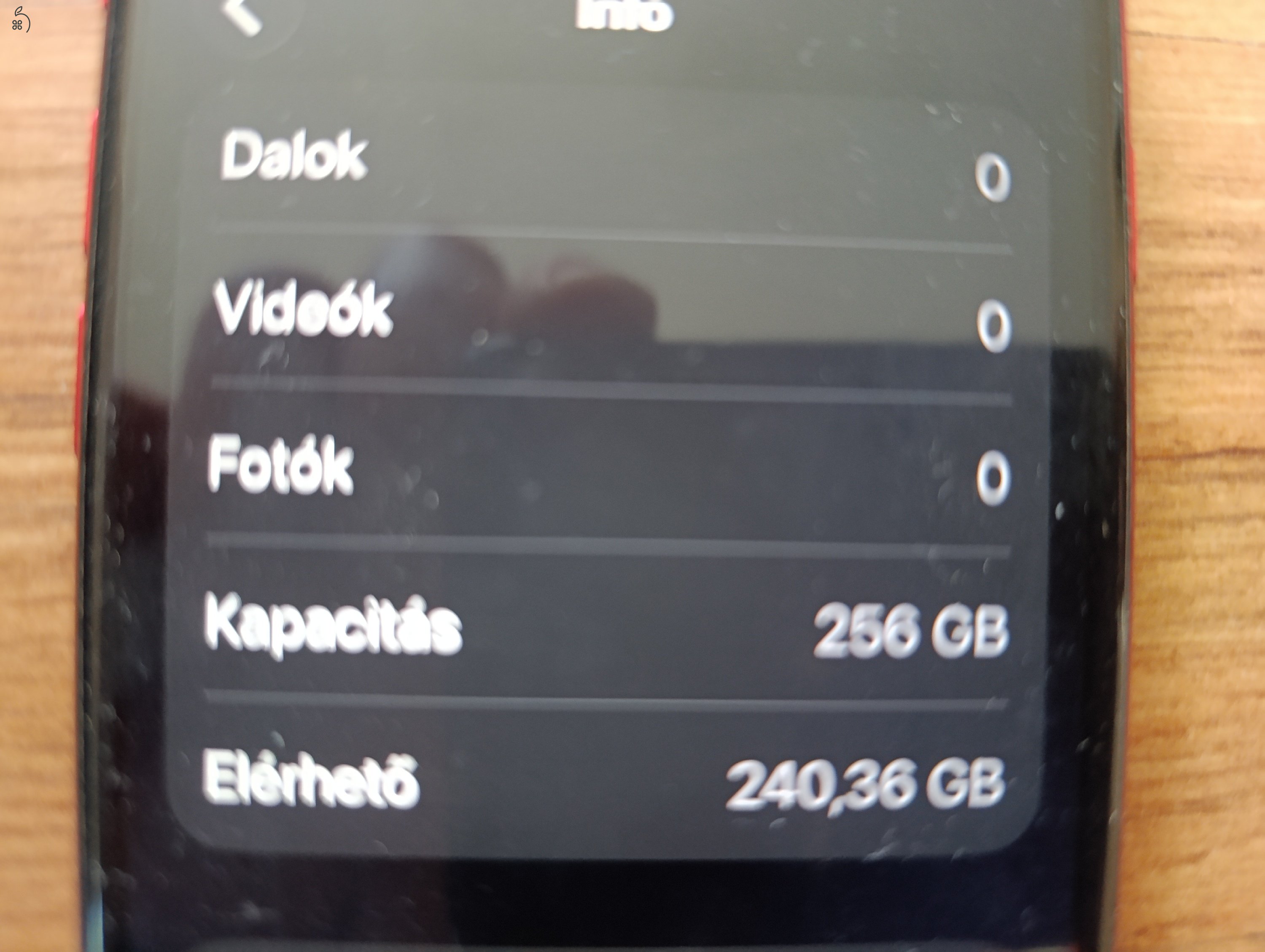 Iphone SE (2020) 256 GB, piros eladó
