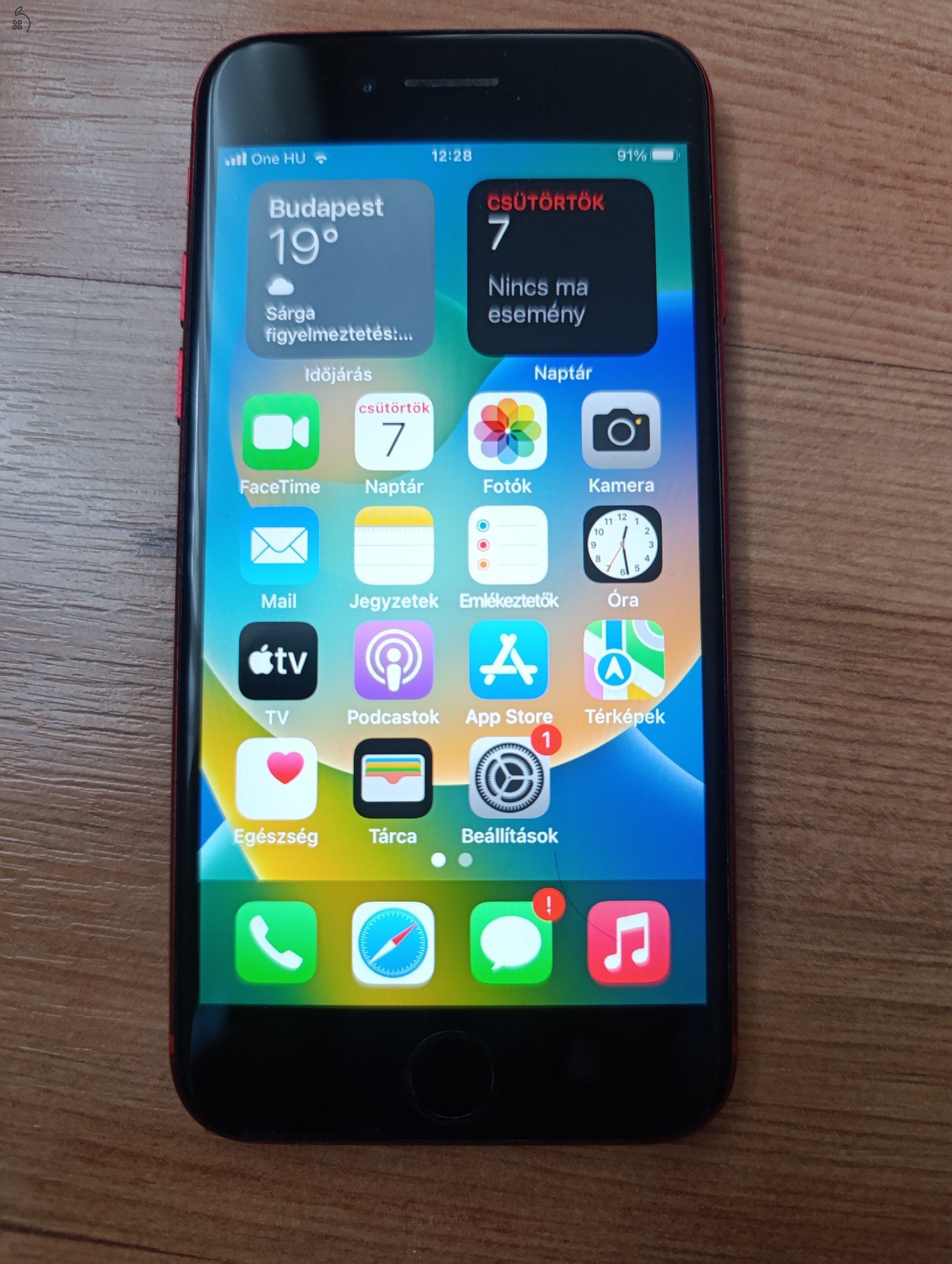 Iphone SE (2020) 256 GB, piros eladó