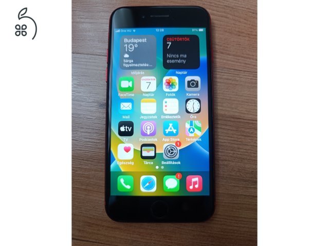 Iphone SE (2020) 256 GB, piros eladó