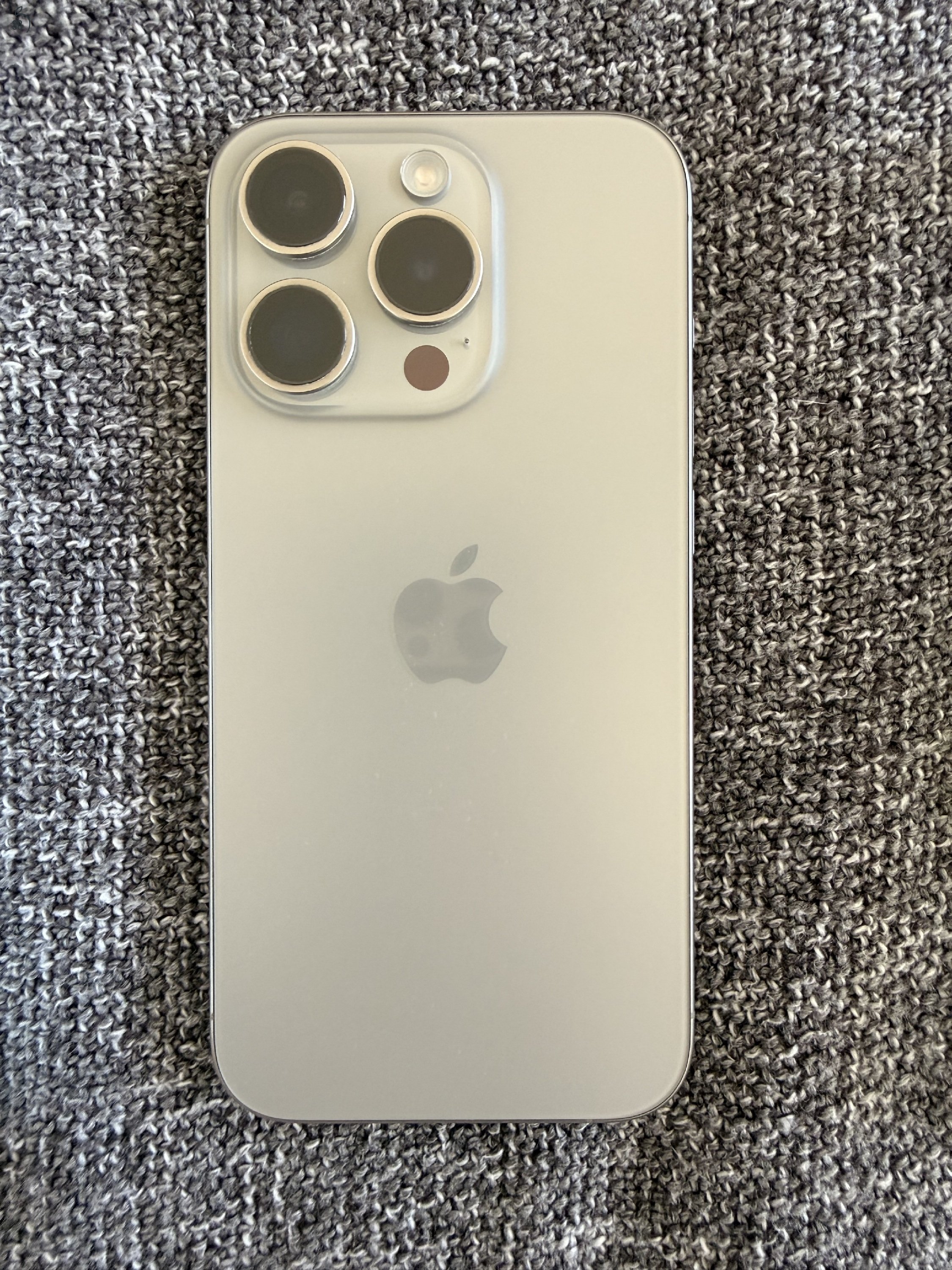 iPhone 15 Pro 128GB – Natural Titanium – Hibátlan állapot