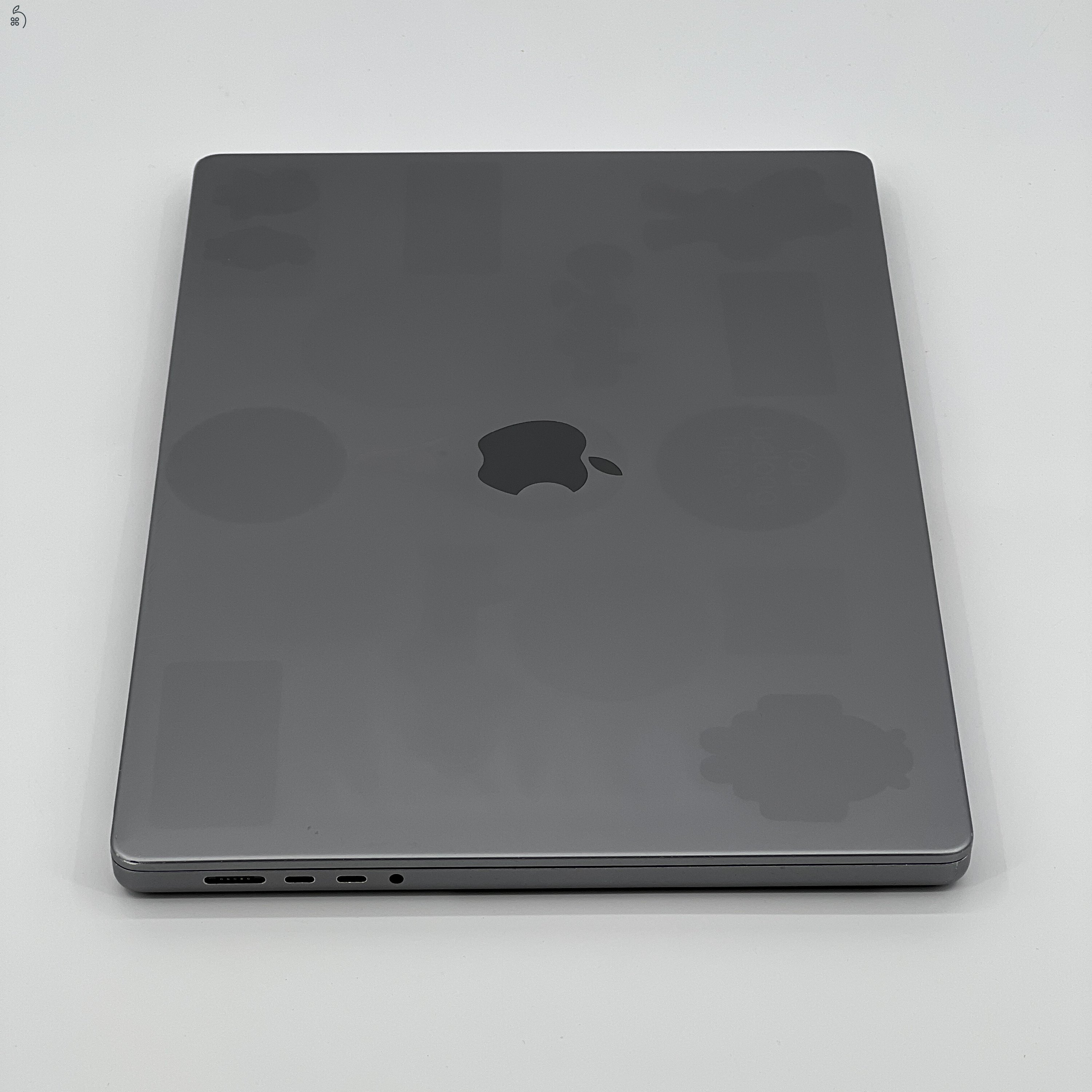 MacBook Pro 16″ 2021, M1 Pro 10 Cores, 16 GB RAM, 16 core GPU, 512 GB SSD, Space Gray 27% Áfás, (0483AB)