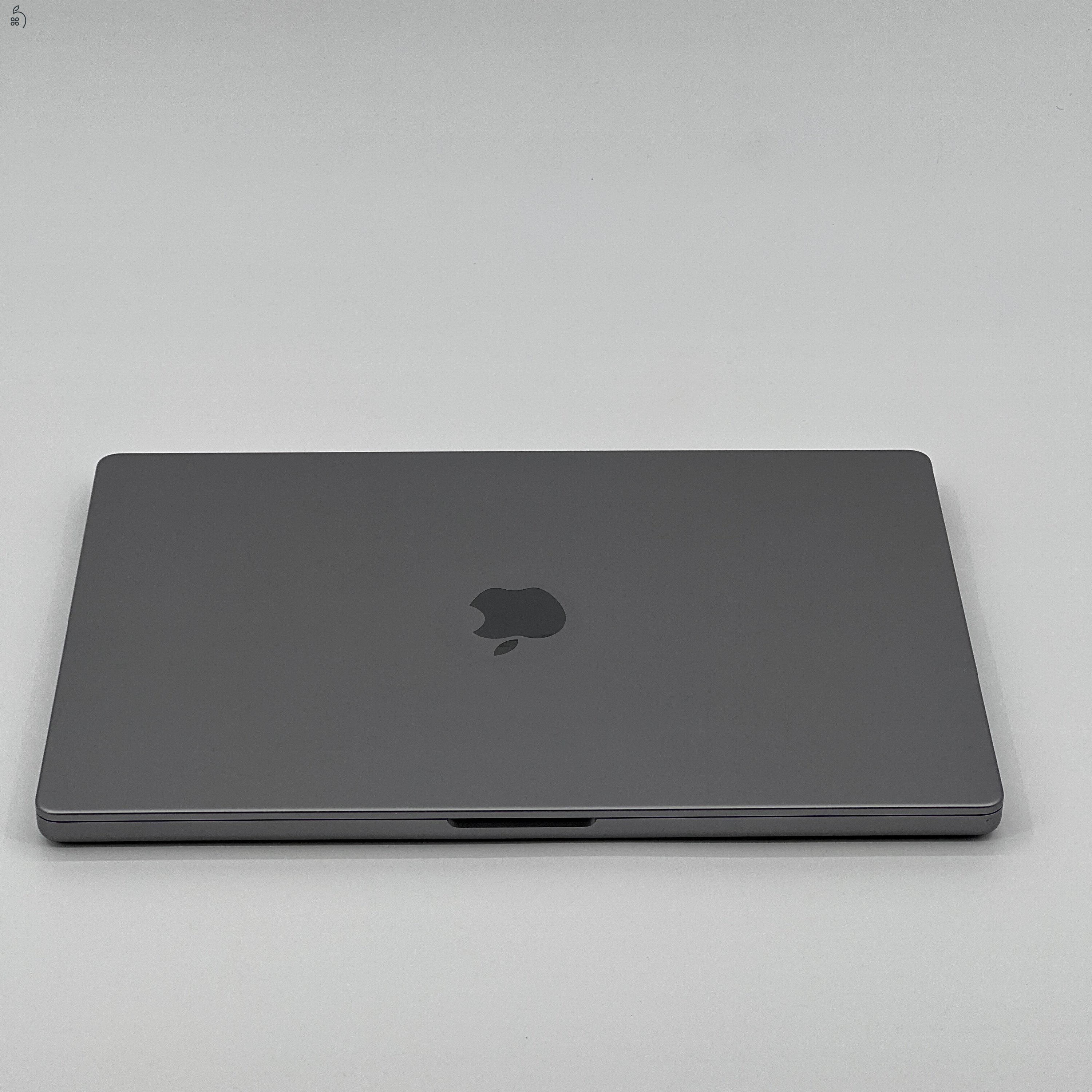 MacBook Pro 16″ 2021, M1 Pro 10 core, 32 GB RAM, 16 core GPU, 512 GB SSD, Space Gray 27% Áfa,  (0484AB)