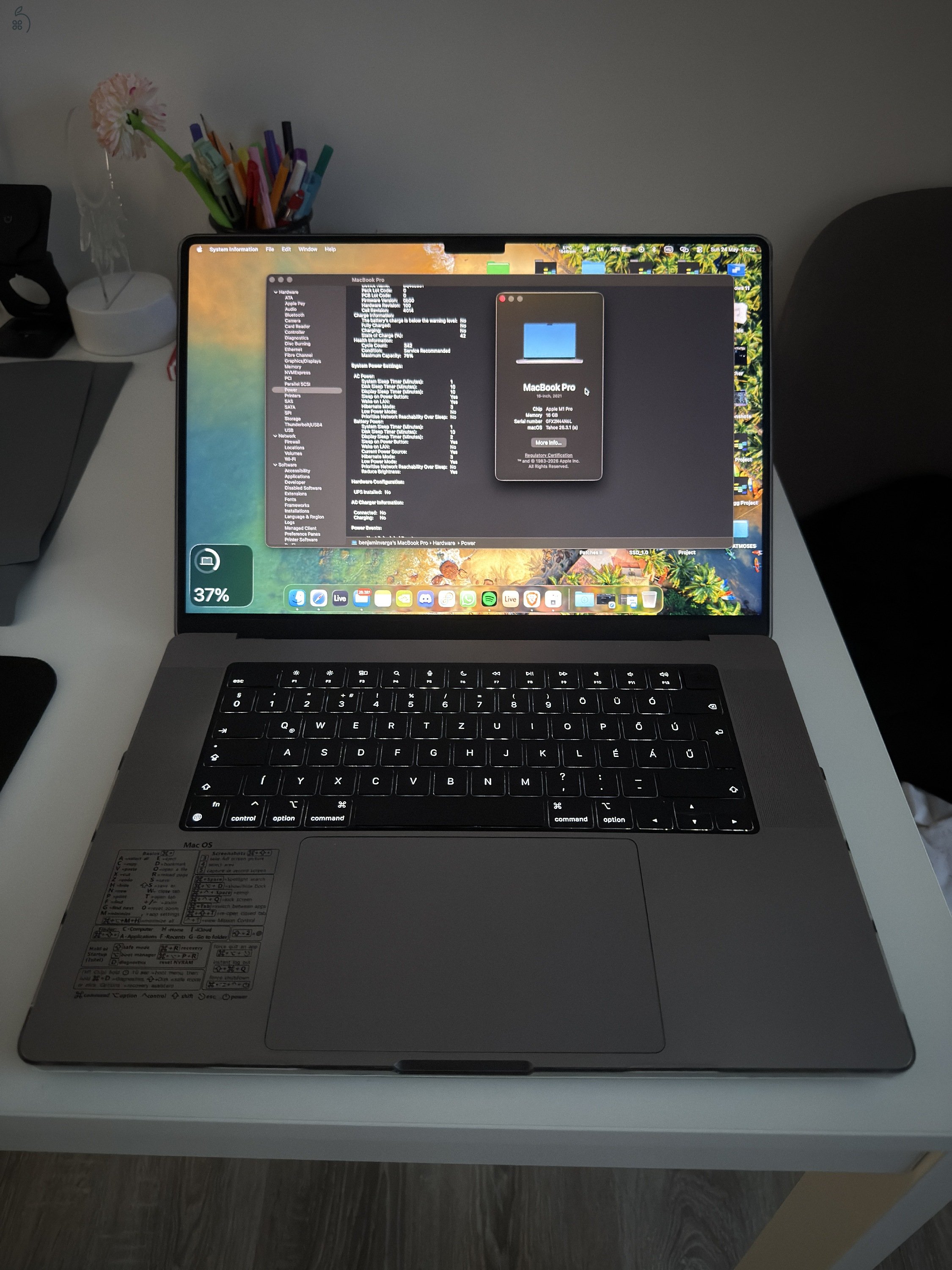 MacBook Pro (16-inch, 2021) M1 Pro, 1TB, 16GB eladó upgrade miatt. 