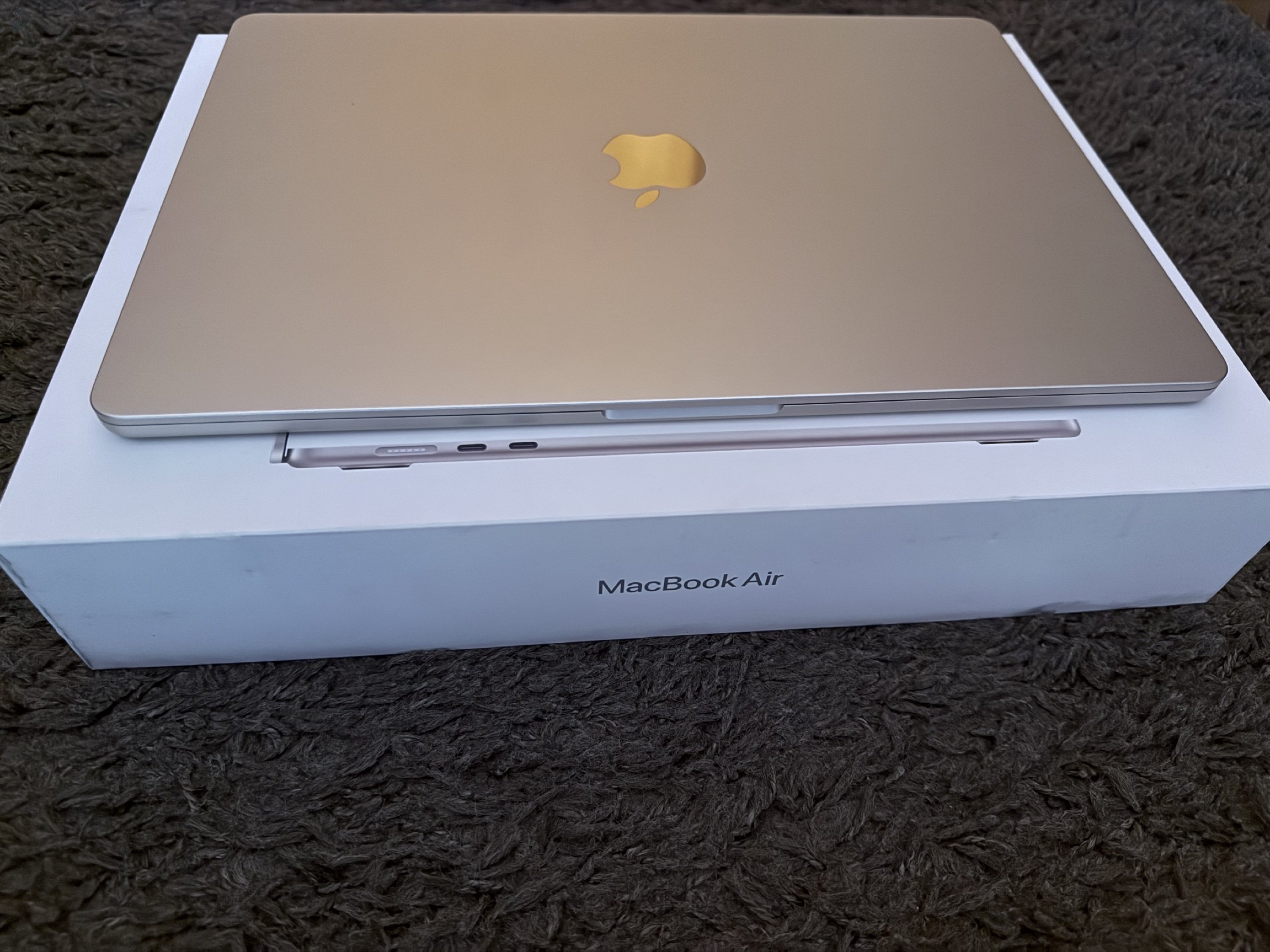 Macbook Air M3 15 inch