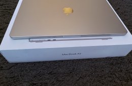 Macbook Air M3 15 inch