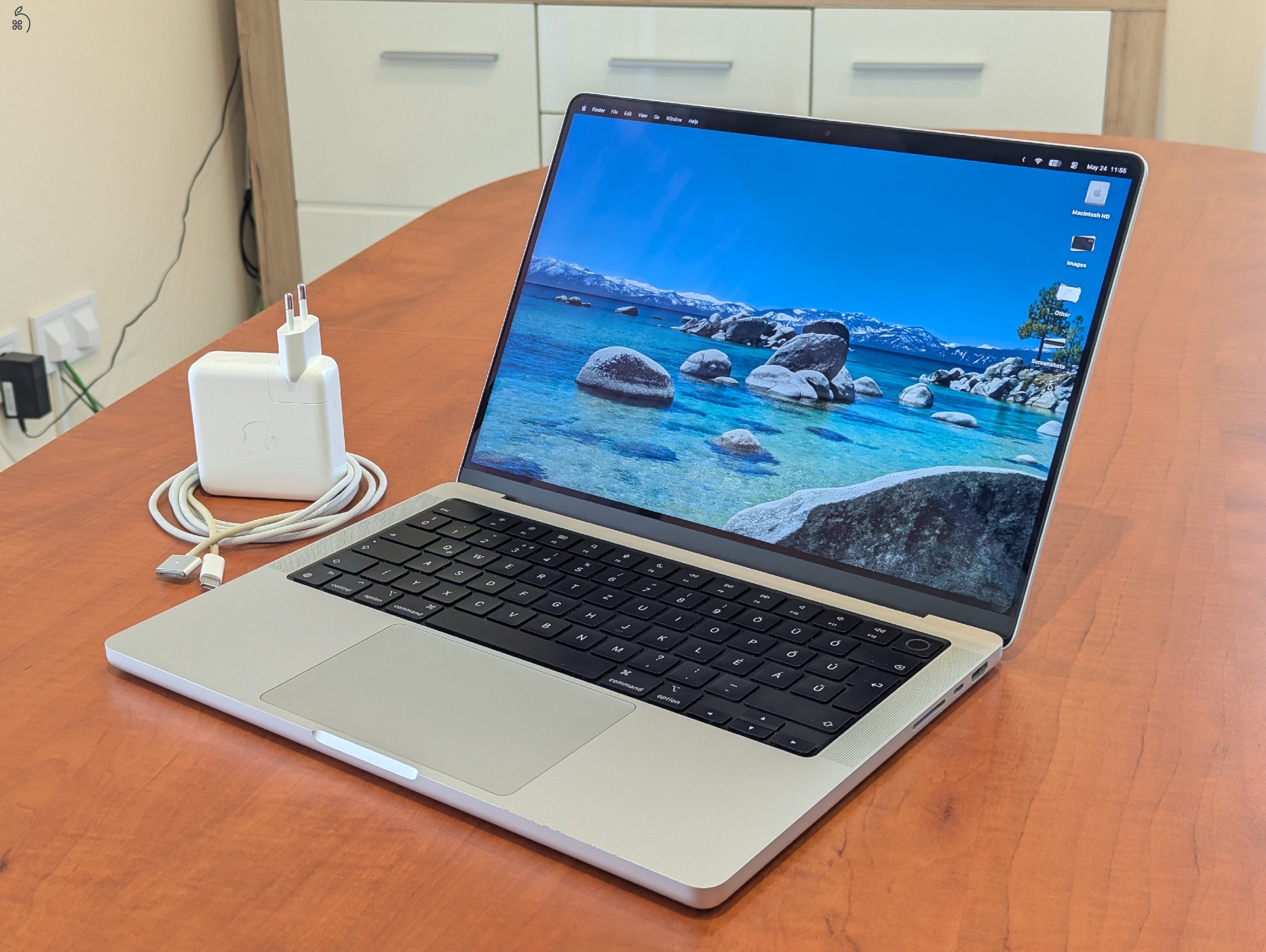 Tökéletes állapotú Macbook Pro 14