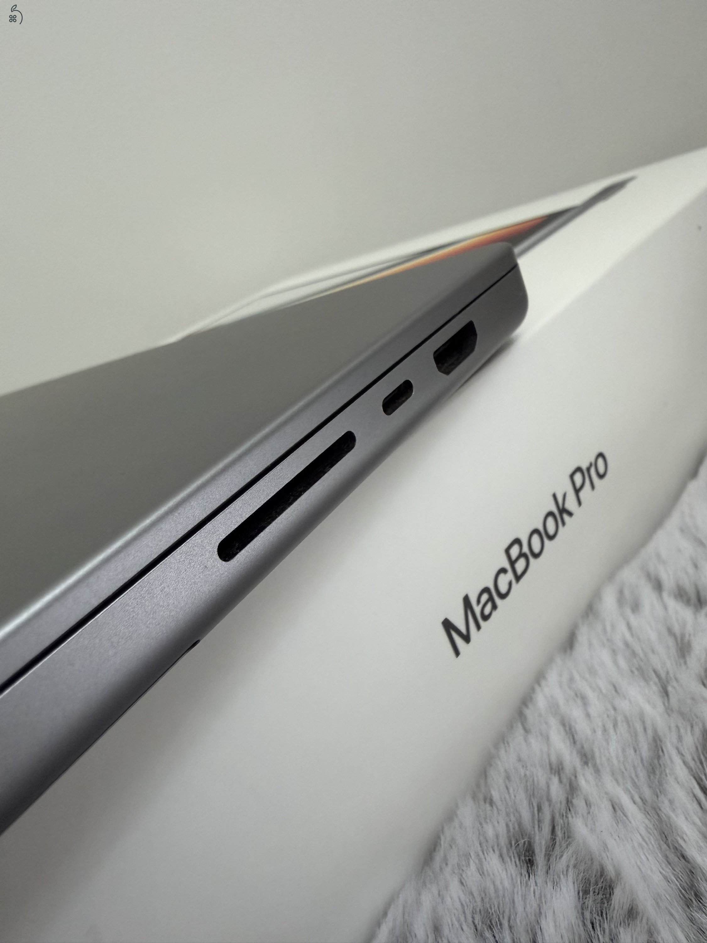 Apple MacBook Pro 2021 16