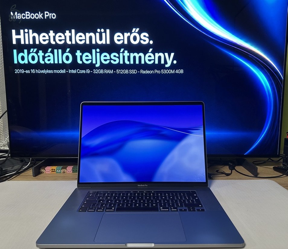 MacBook Pro 16” 2019 i9 / 32GB RAM / 512GB SSD / 85% akku / doboz