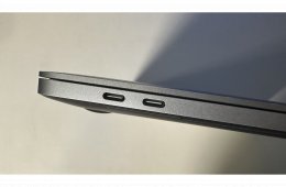 MacBook Pro 16” 2019 i9 / 32GB RAM / 512GB SSD / 85% akku / doboz