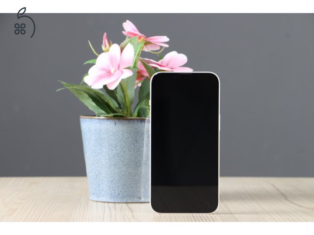 Apple iPhone 13 256GB csillagfény B US-8097