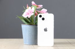 Apple iPhone 13 256GB csillagfény B US-8097