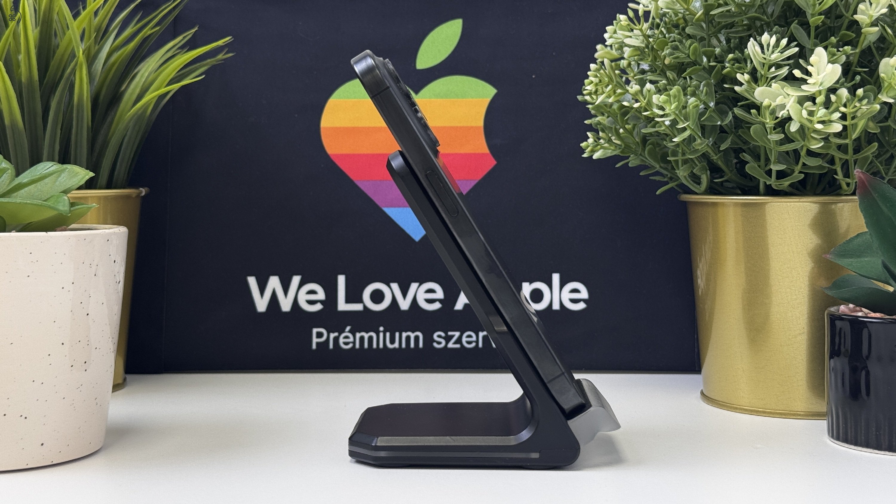 iPhone 15 Pro 128GB Fekete Titán, Független - Számla, 1ÉV Garancia