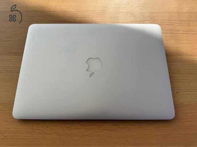 Apple MacBook Air 13 eladó (2017)