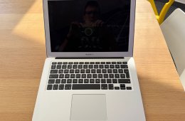 Apple MacBook Air 13 eladó (2017)