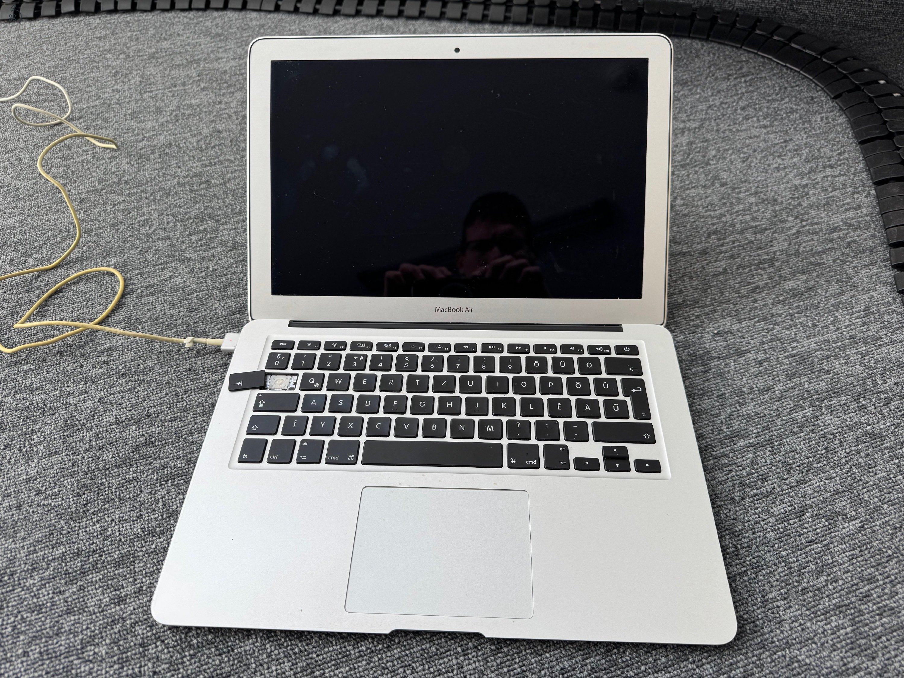 Apple Macbook Air 13 eladó (2017)