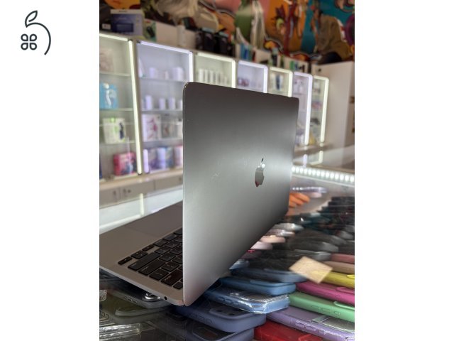 Apple MacBook Air i3 13