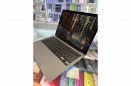 Apple MacBook Air i3 13