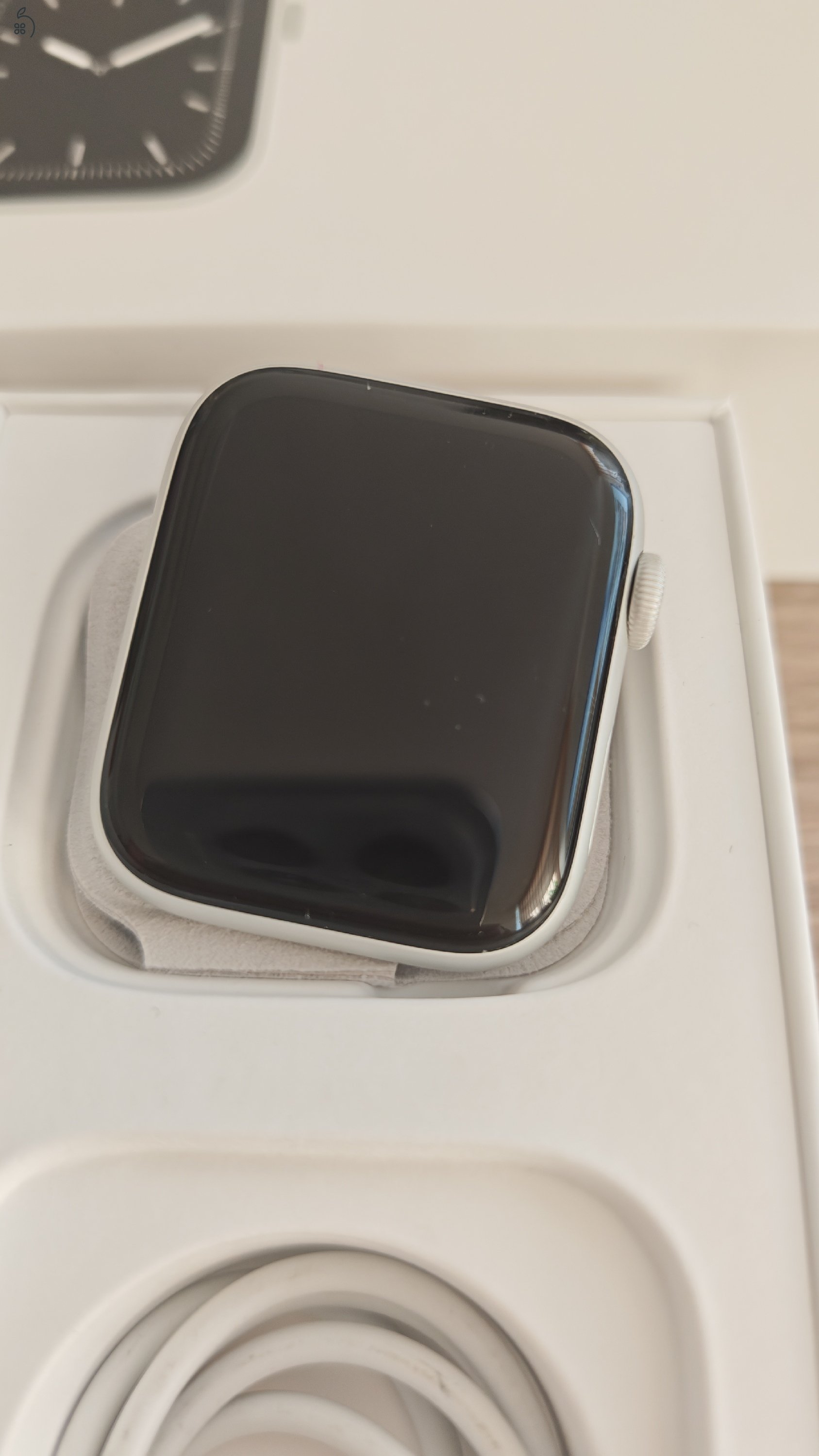 Apple Watch S5 44mm GPS, ezüst
