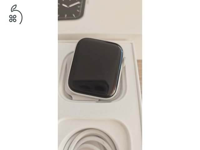 Apple Watch S5 44mm GPS, ezüst