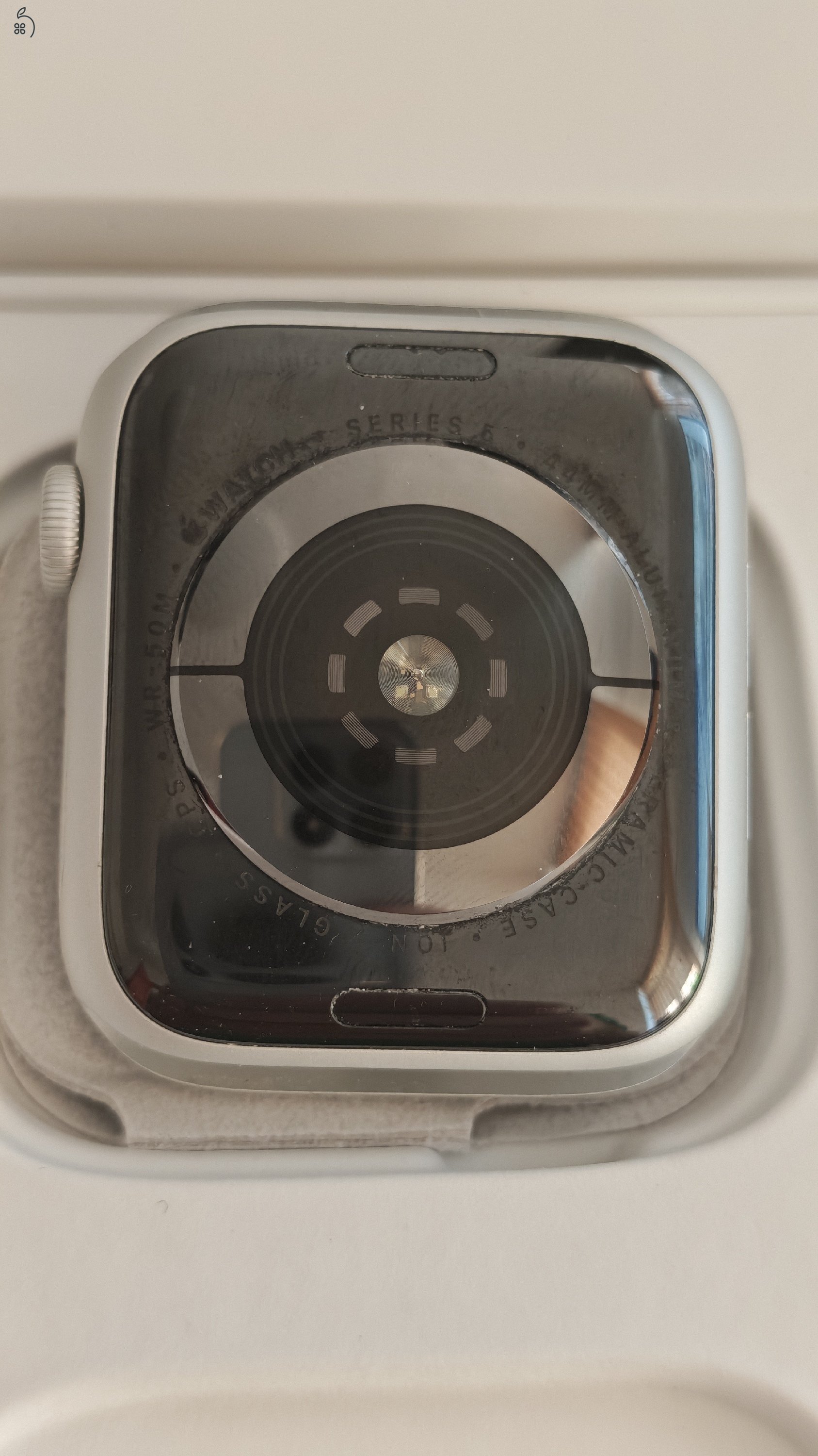 Apple Watch S5 44mm GPS, ezüst